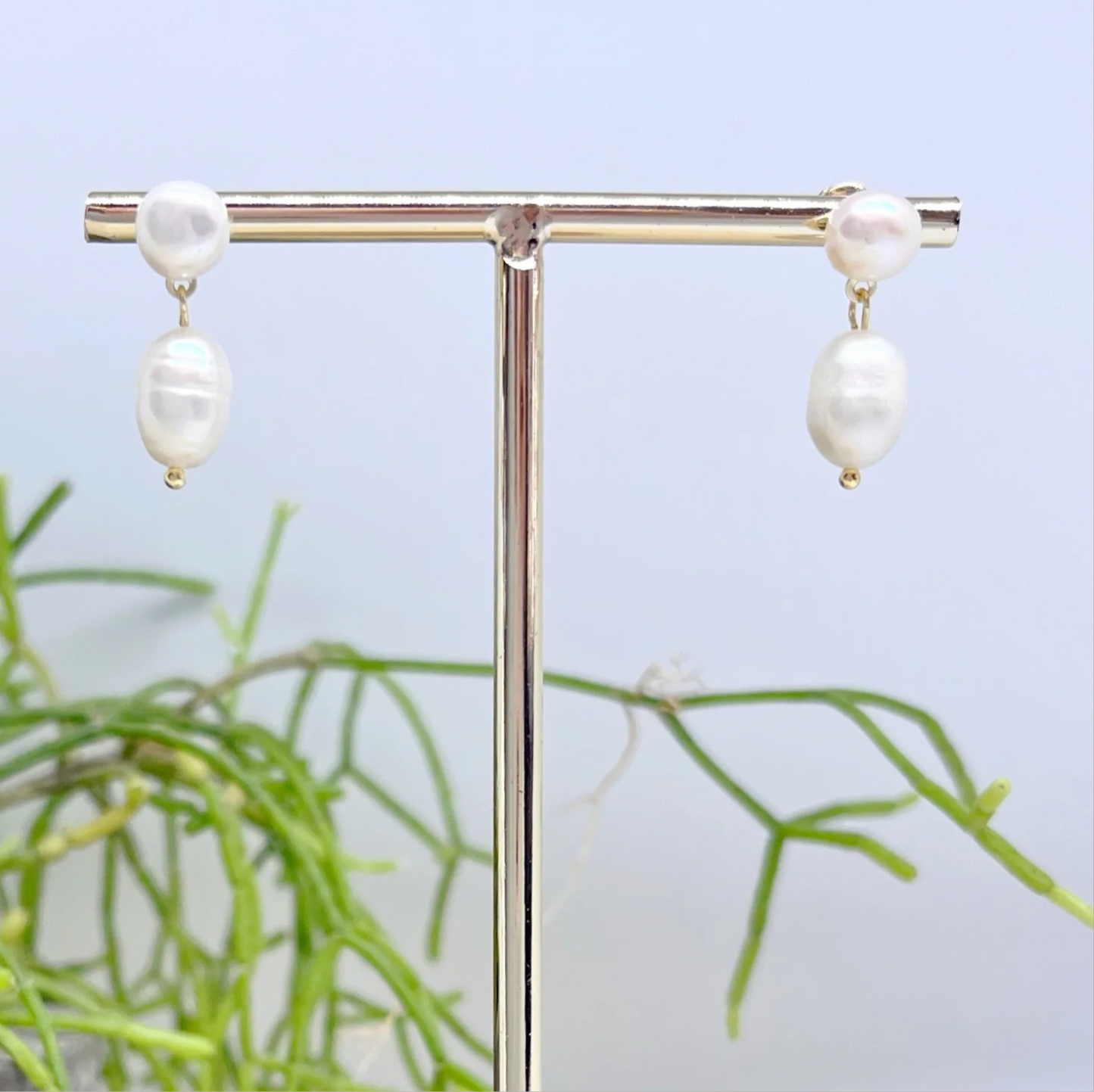 Lulu Freshwater Pearl Earrings - Gold
