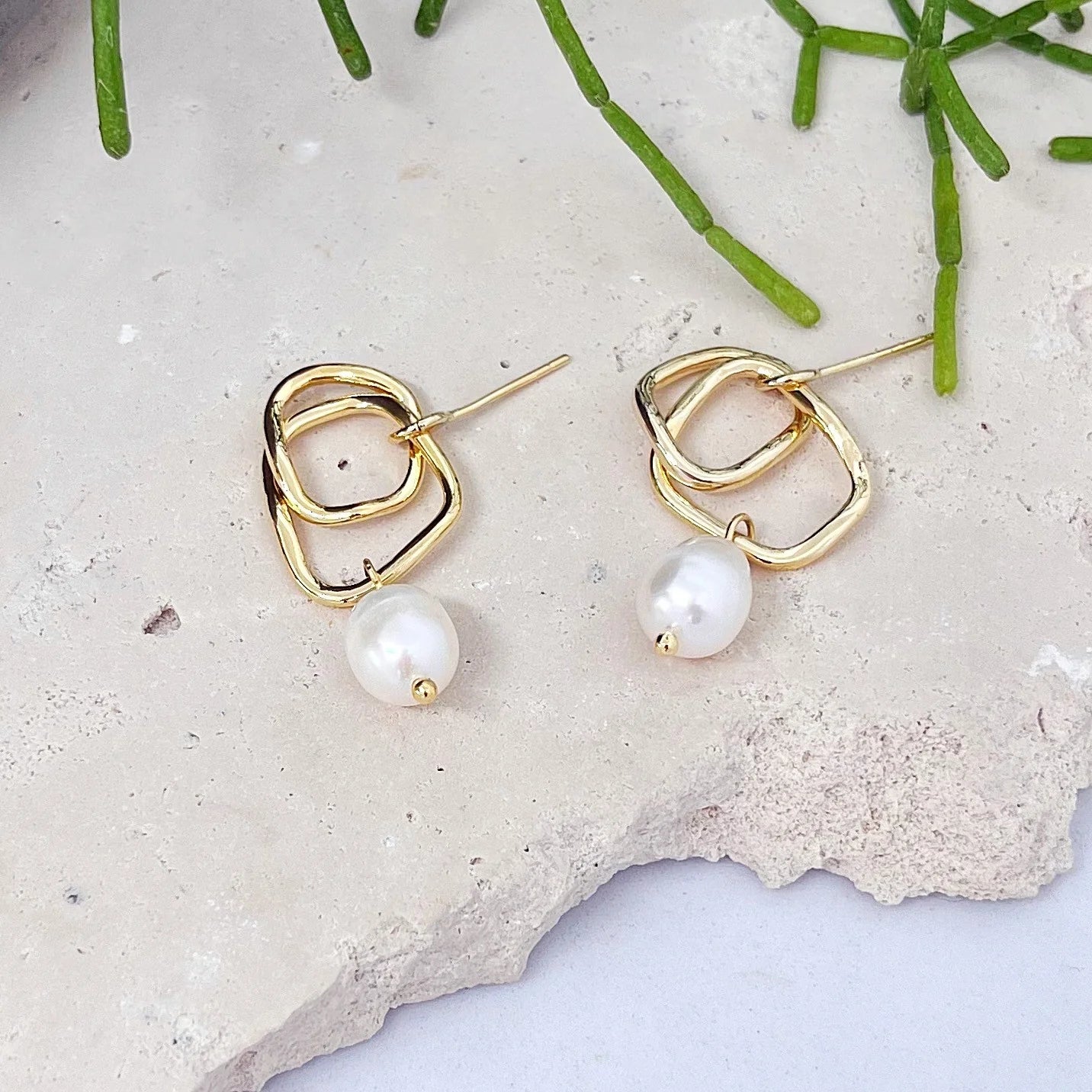 Isla Earrings - Gold
